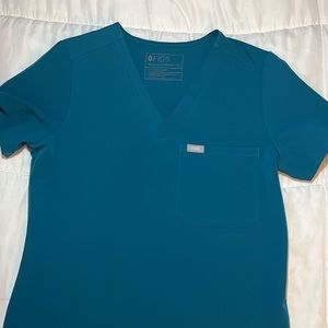 “Pacific Blue” Figs One pocket Scrub Top